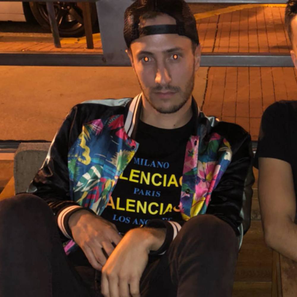 Meet your Posher, Adam